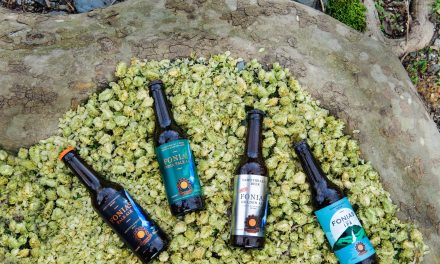Fonias Beer – Η Μικροζυθοποιία της Σαμοθράκης που “ξεδιψάει” τα βουνά και τη θάλασσα